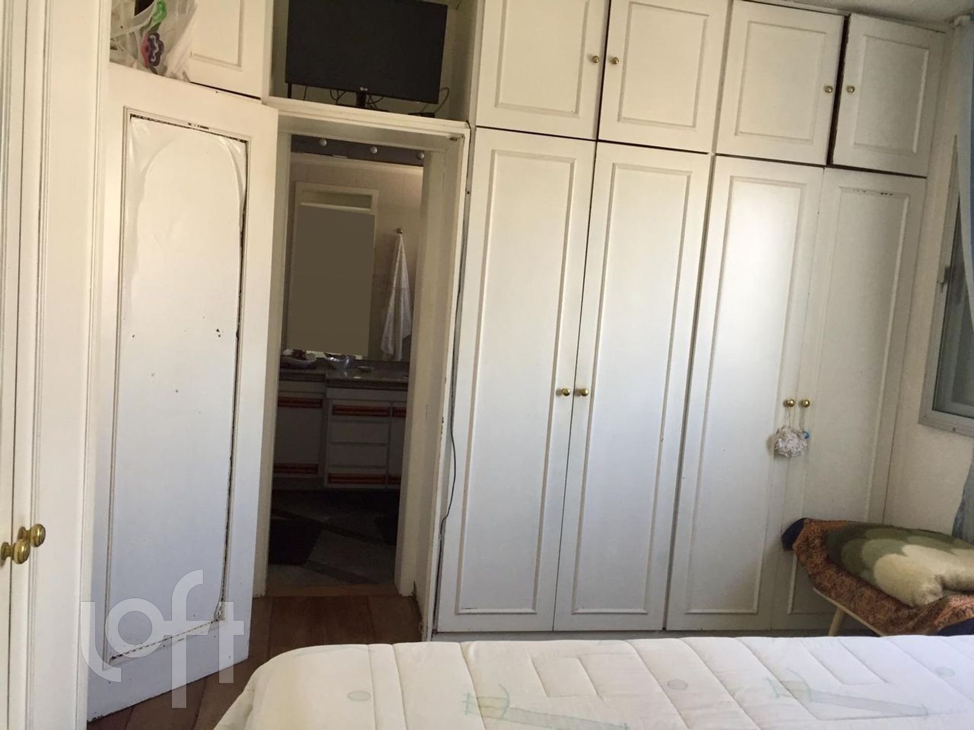 Apartamento à venda com 4 quartos, 156m² - Foto 2