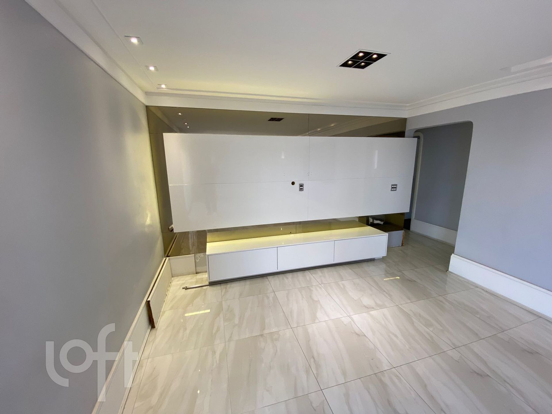 Apartamento à venda com 4 quartos, 234m² - Foto 21