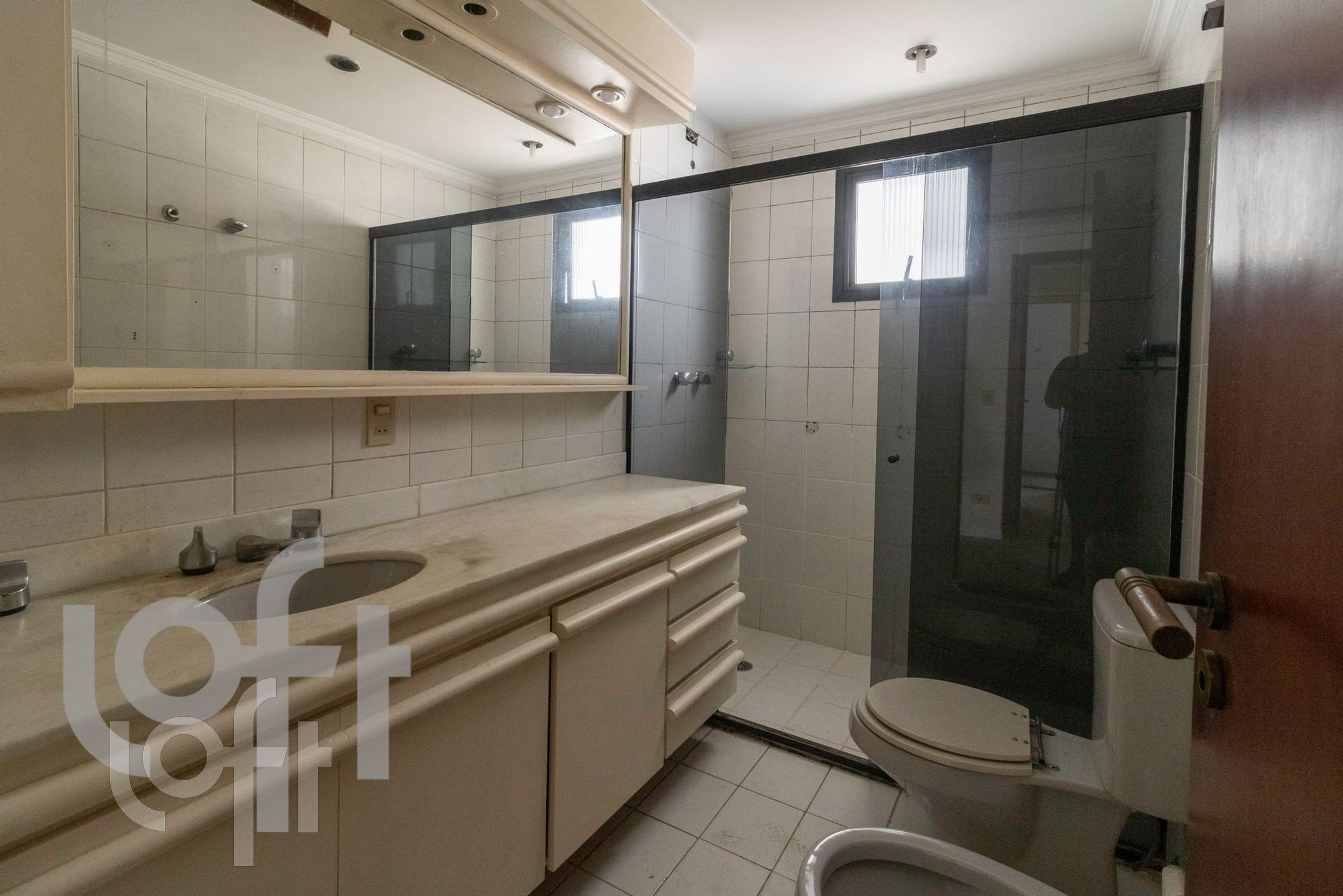 Apartamento à venda com 4 quartos, 210m² - Foto 4