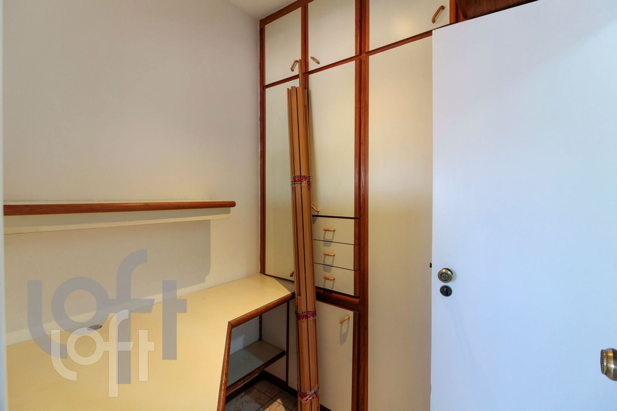 Apartamento à venda com 3 quartos, 130m² - Foto 4