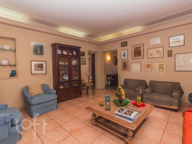 Apartamento com 263m², 4 dormitórios, 2 vagas, Moinhos de Vento em Porto Alegre