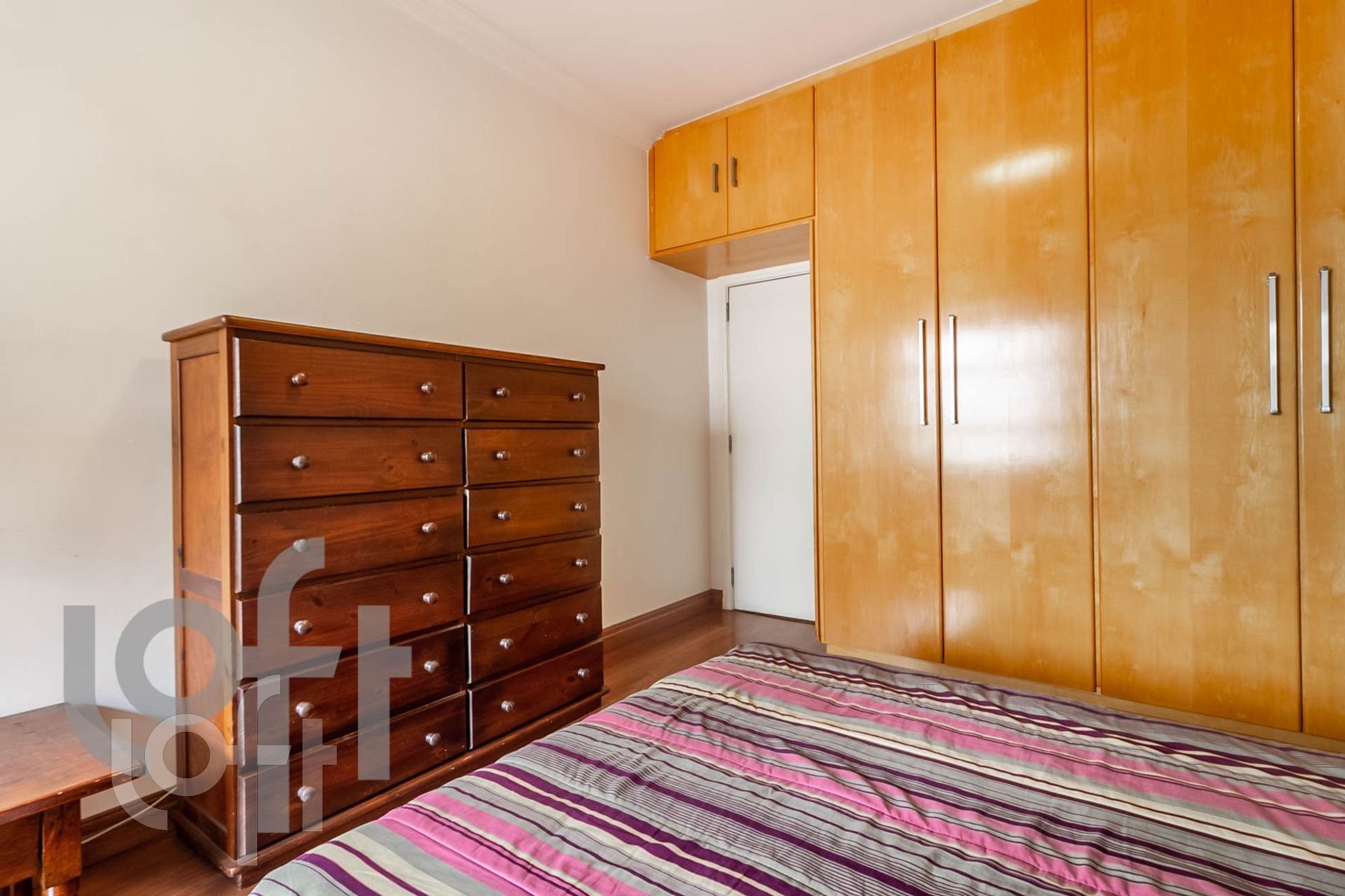 Apartamento à venda com 4 quartos, 270m² - Foto 4