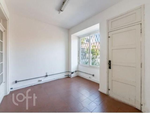 Casa com 286m², 3 dormitórios, 1 suíte, 3 vagas, Menino Deus em Porto Alegre