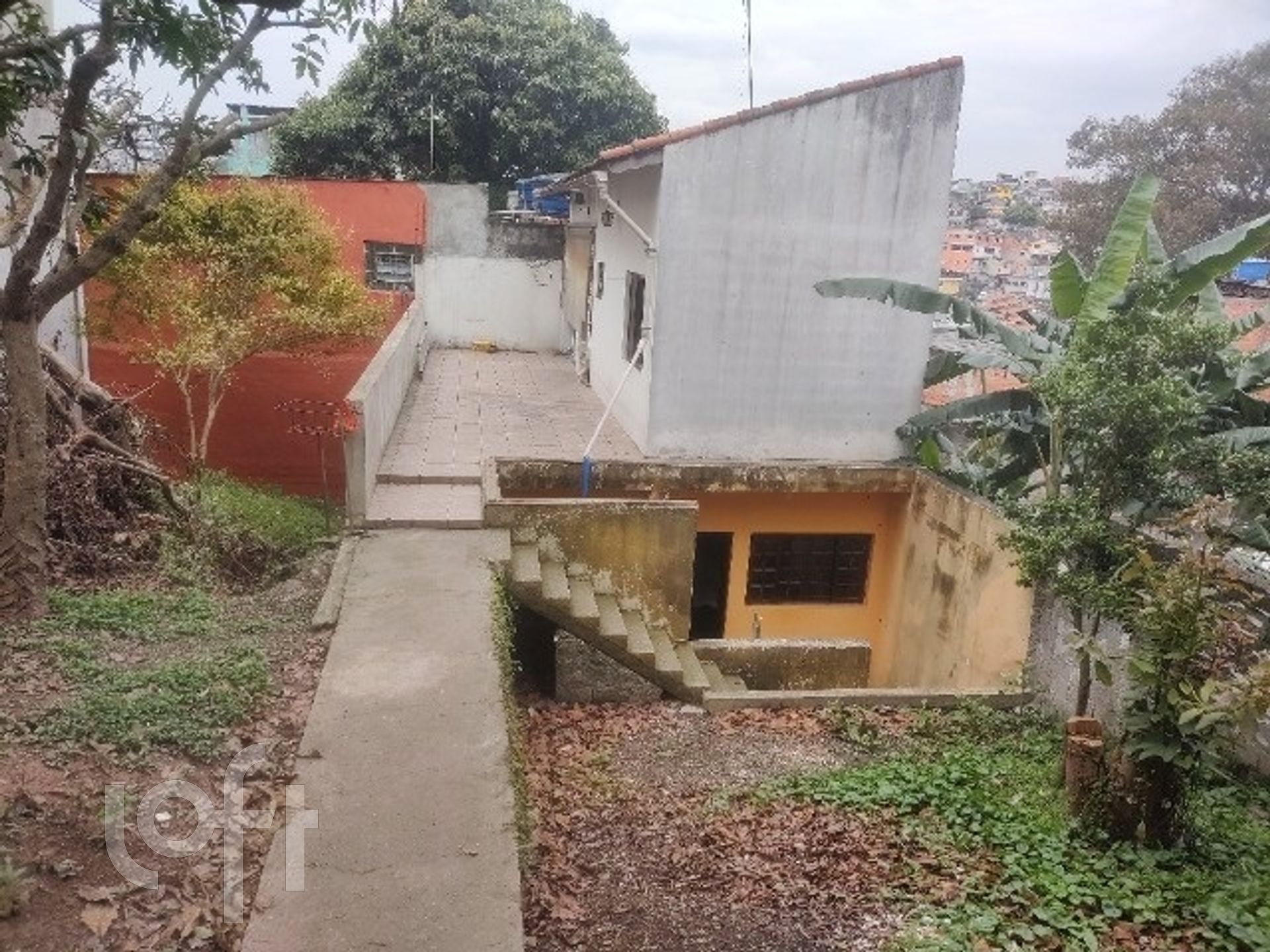 Casa à venda com 3 quartos, 86m² - Foto 1