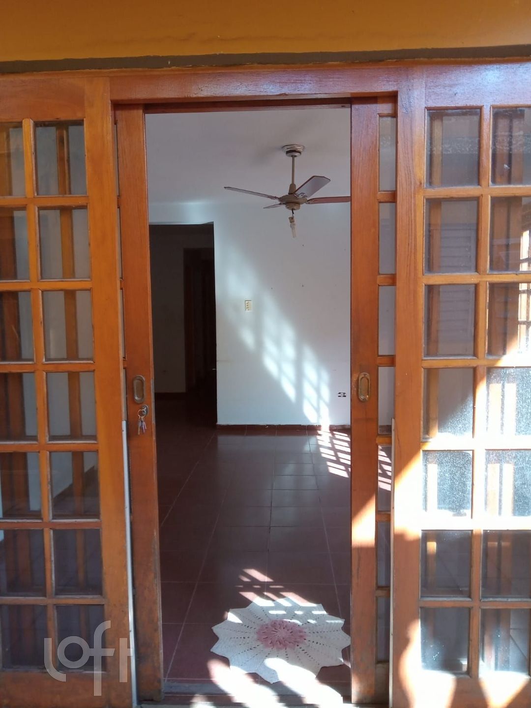 Casa à venda com 4 quartos, 135m² - Foto 3