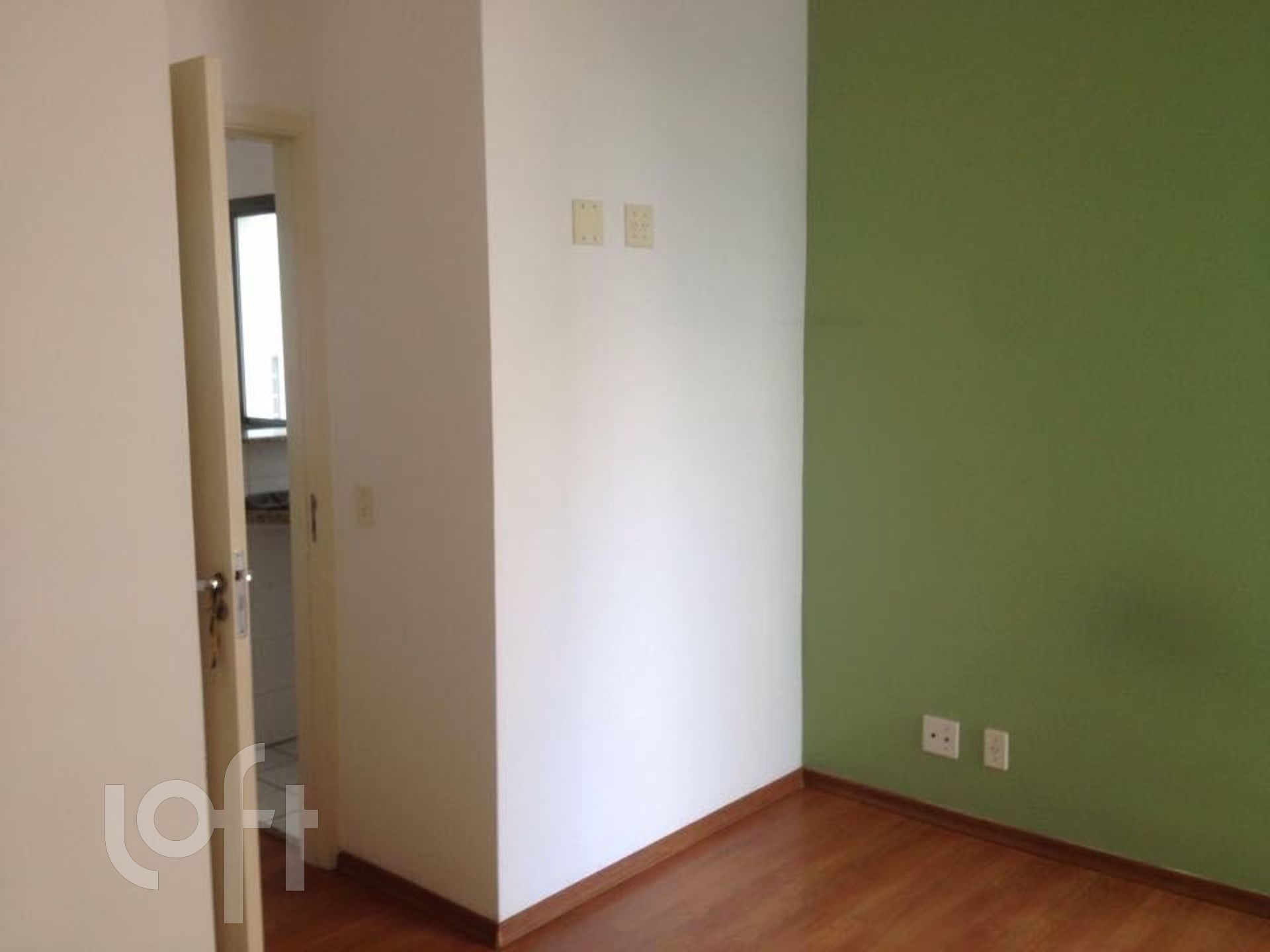 Apartamento à venda com 1 quarto, 45m² - Foto 2