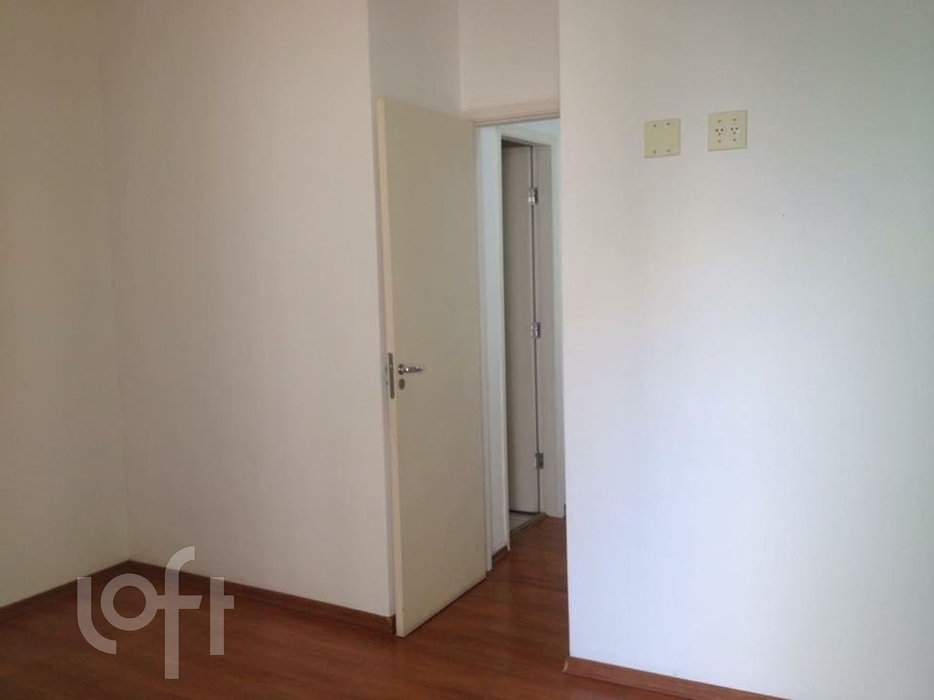 Apartamento à venda com 1 quarto, 45m² - Foto 1