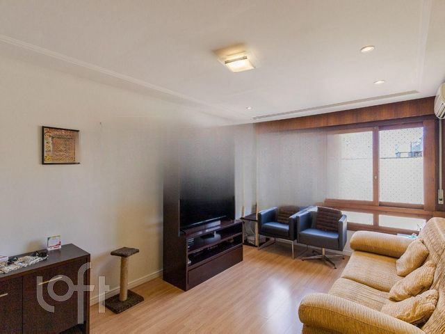 Apartamento com 76m², 2 dormitórios, 2 vagas, Rio Branco em Porto Alegre