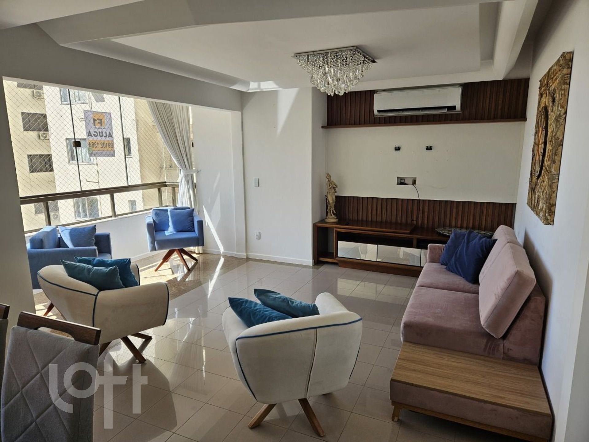 Apartamento à venda em Agronômica com 119 m², 3 quartos, 1 suíte, 1 vaga