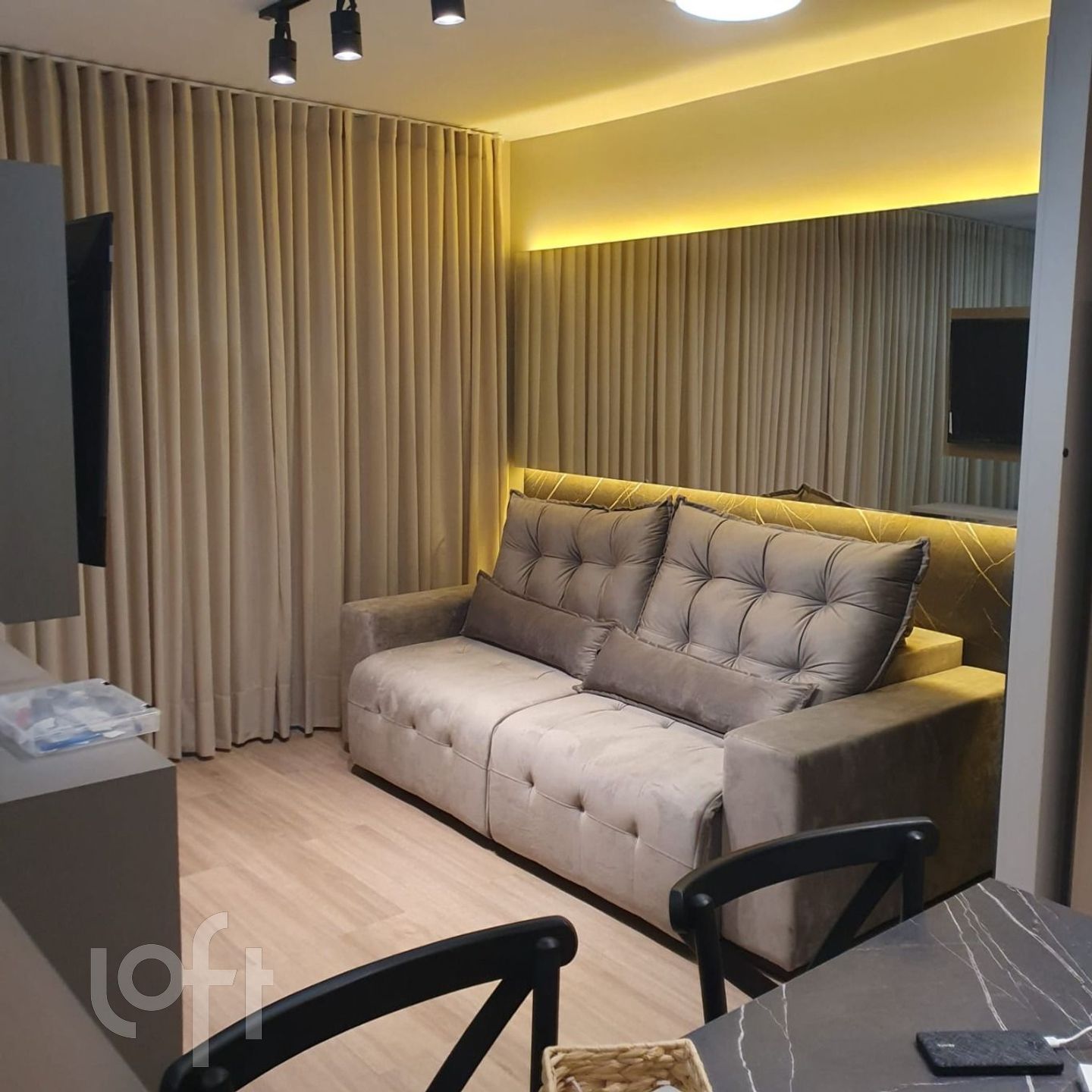 Apartamento com 39m², 1 dormitório, 1 vaga, Chácara das Pedras em Porto Alegre