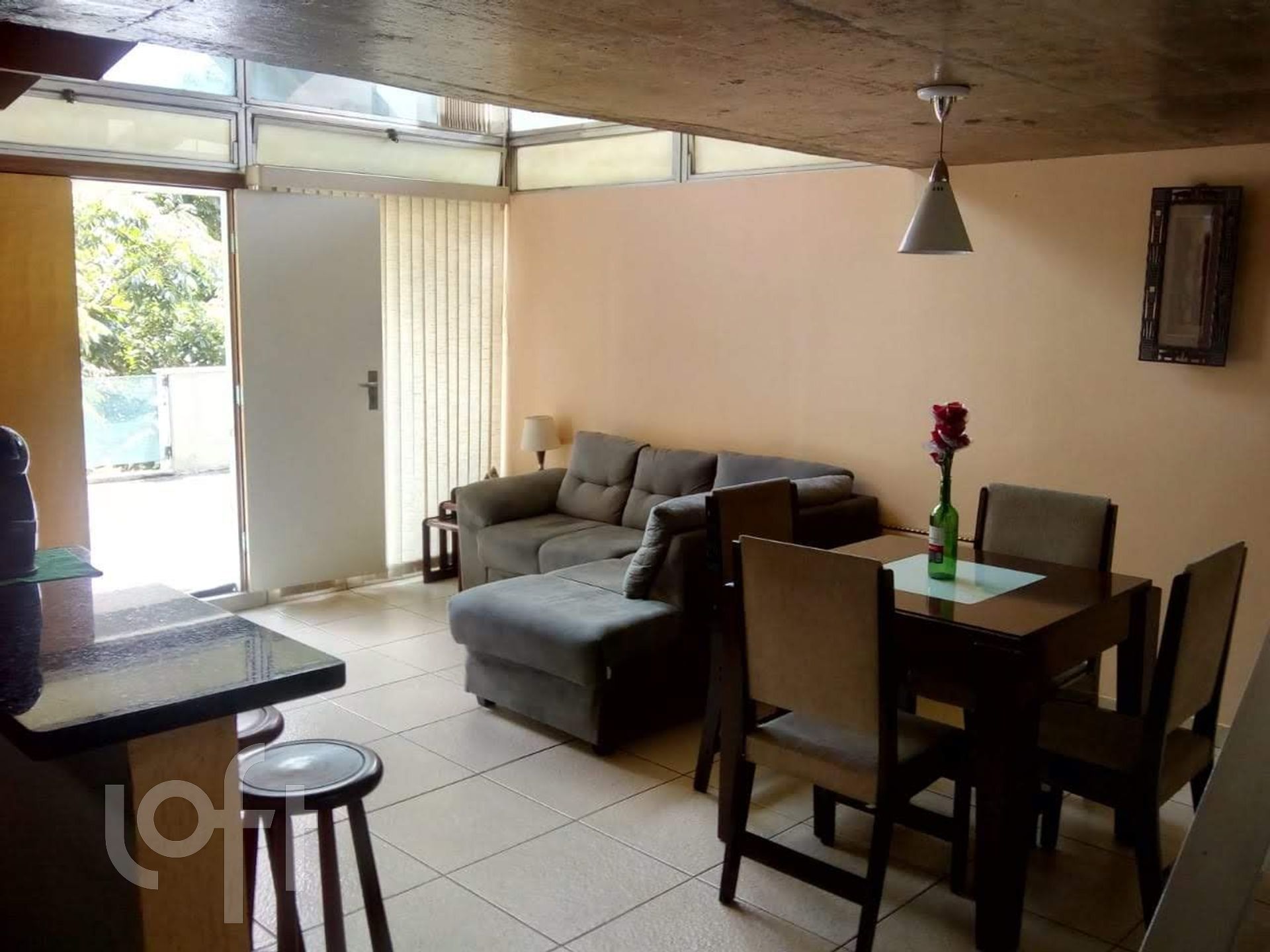 Apartamento à venda com 1 quarto, 54m² - Foto 1