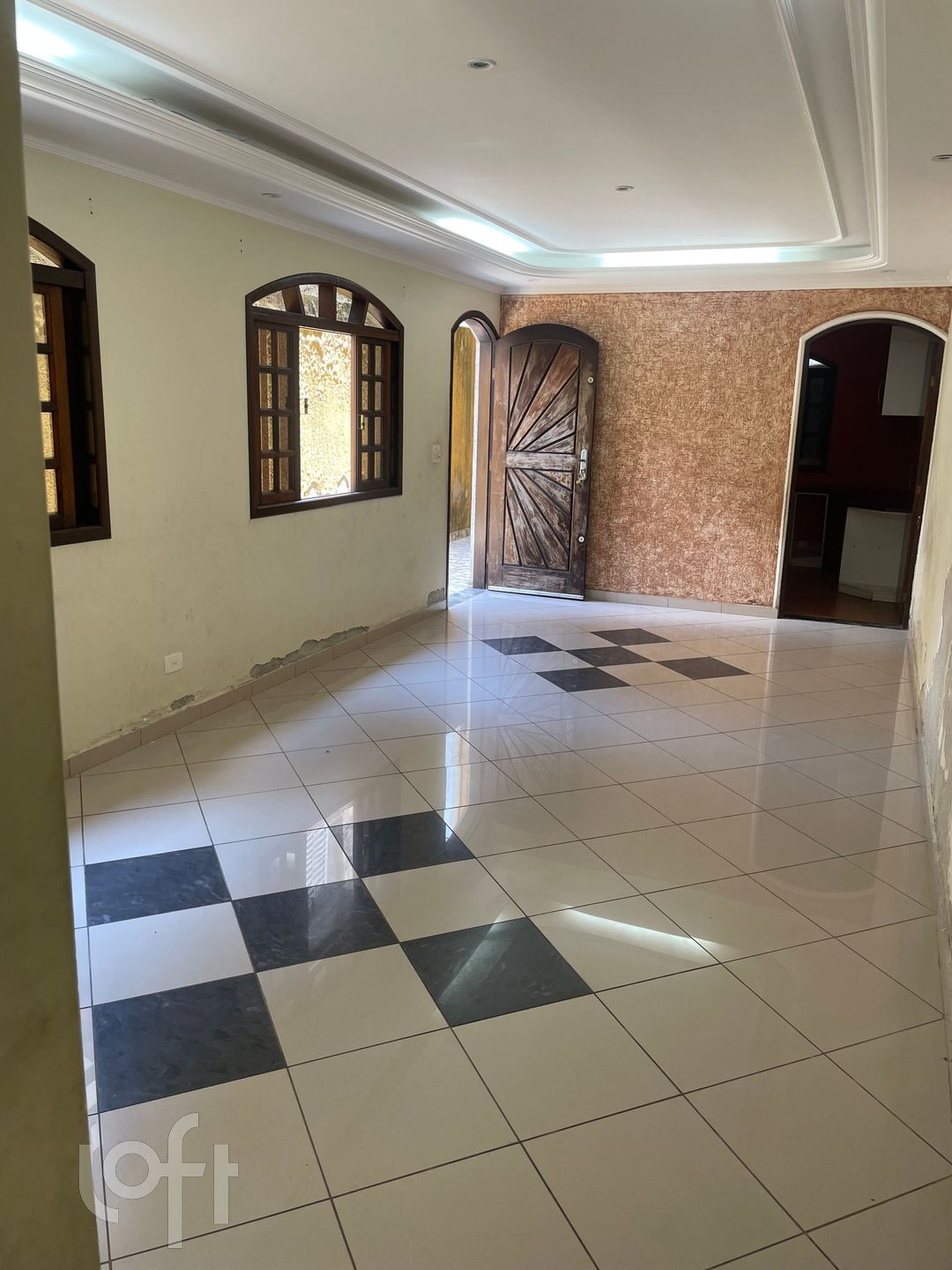 Casa à venda com 4 quartos, 250m² - Foto 1