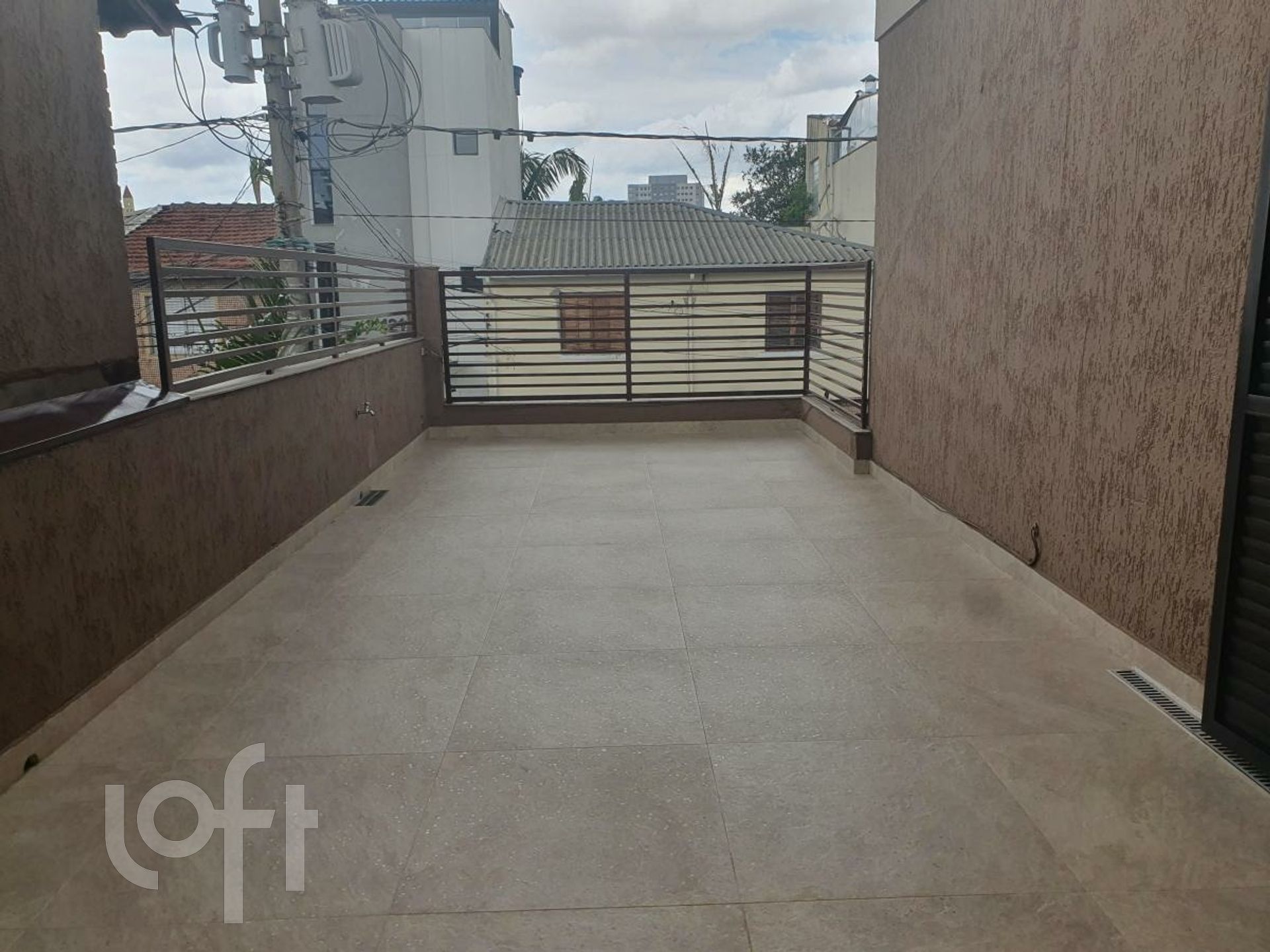 Casa à venda com 5 quartos, 225m² - Foto 9