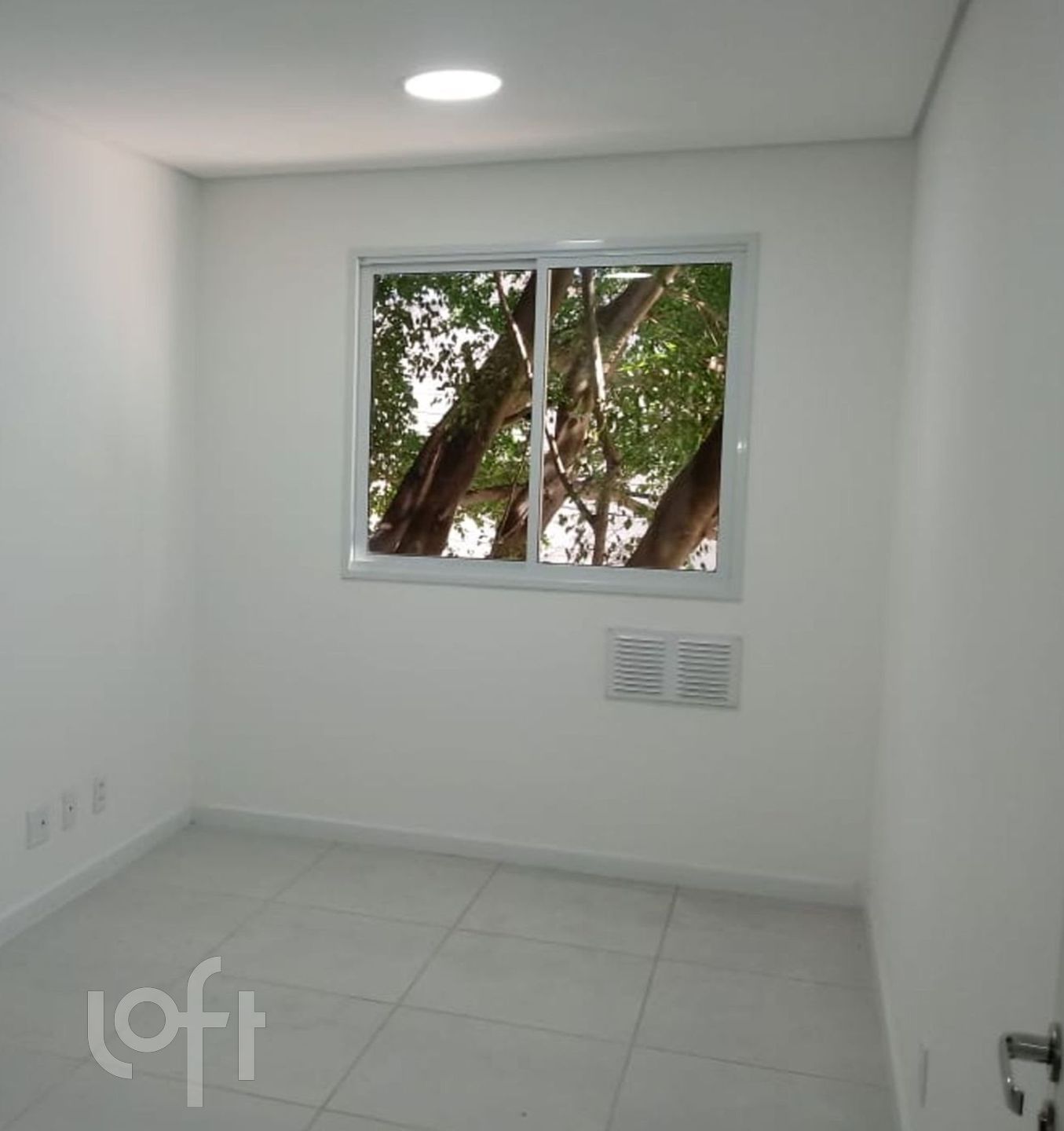 Apartamento à venda com 2 quartos, 39m² - Foto 6