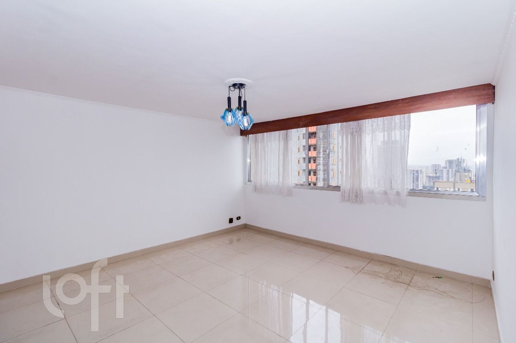 Apartamento à venda com 2 quartos, 99m² - Foto 2