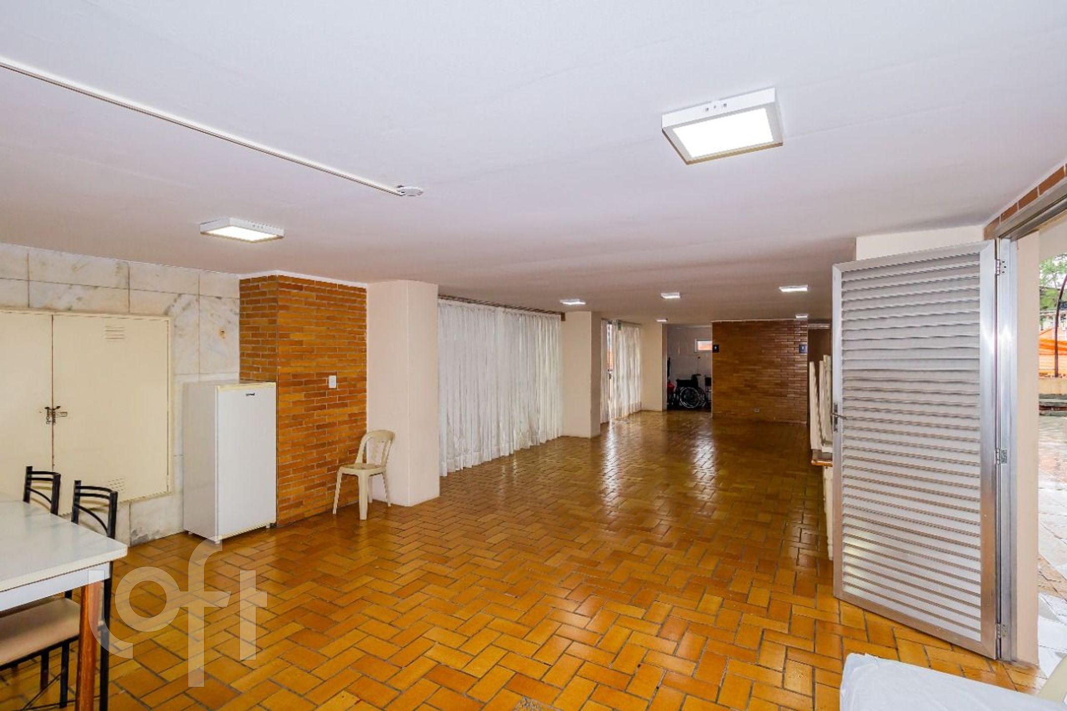 Apartamento à venda com 2 quartos, 99m² - Foto 40