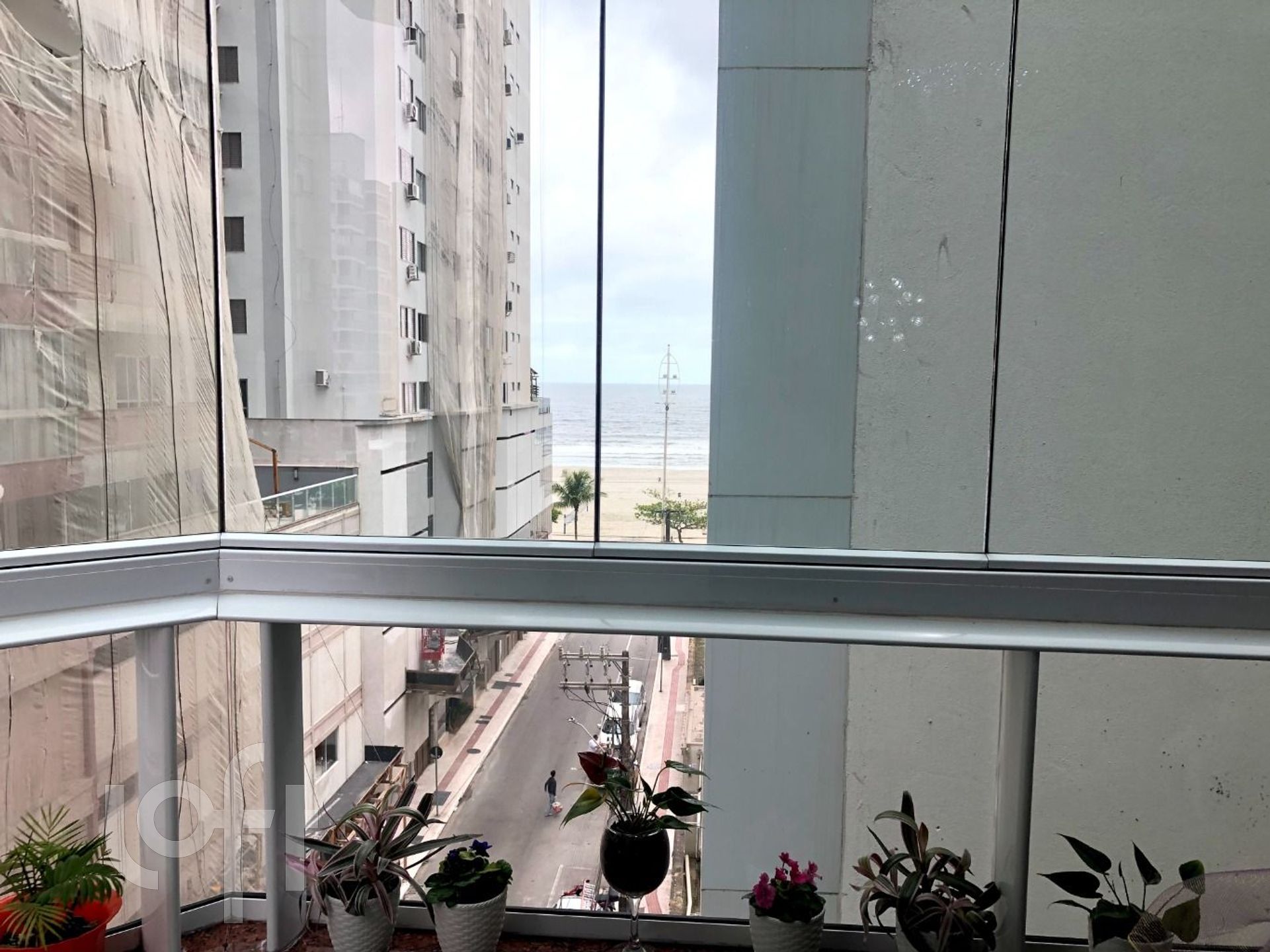 Apartamentos com 119m², 3 quartos, 3 suítes, 1 garagem, no bairro Centro em Balneário Camboriú