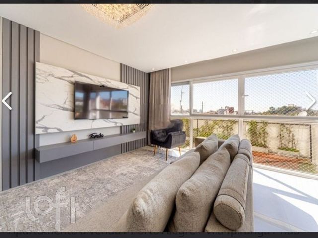 Apartamento com 108m², 3 dormitórios, 1 suíte, 2 vagas, Vila Ipiranga em Porto Alegre