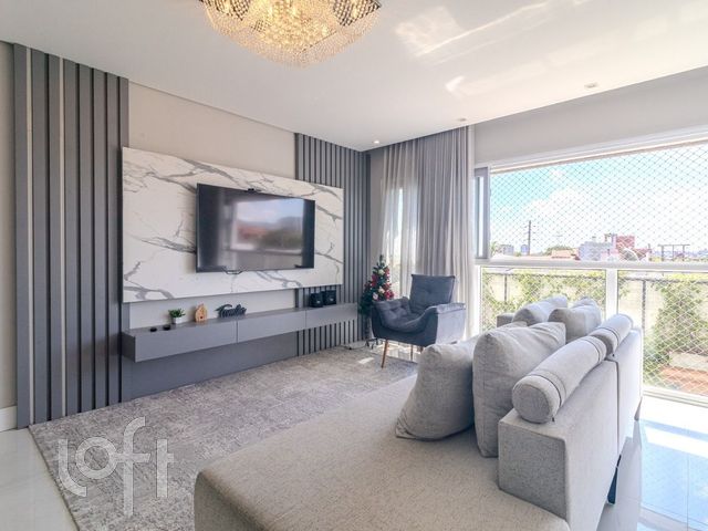 Apartamento com 108m², 3 dormitórios, 1 suíte, 2 vagas, Vila Ipiranga em Porto Alegre