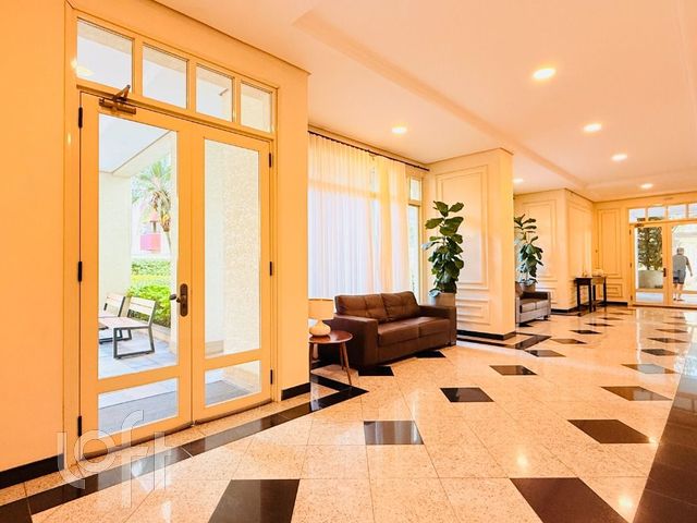 Apartamento com 133m², 3 dormitórios, 1 suíte, 2 vagas, Menino Deus em Porto Alegre