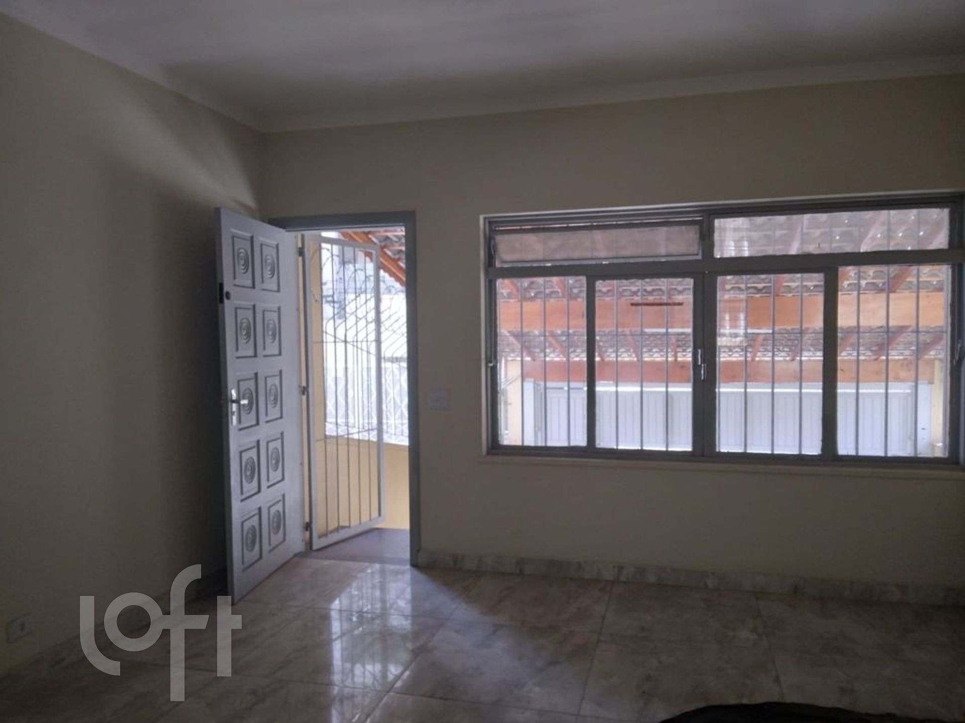 Casa à venda com 2 quartos, 150m² - Foto 2