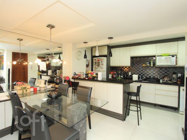 Apartamento com 149m², 3 dormitórios, 2 suítes, 2 vagas, Bela Vista em Porto Alegre