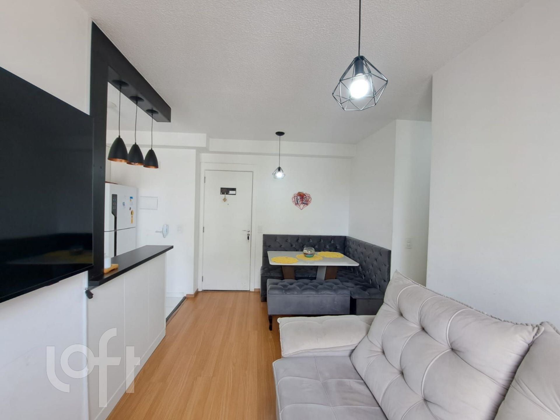 Apartamento à venda com 1 quarto, 42m² - Foto 1