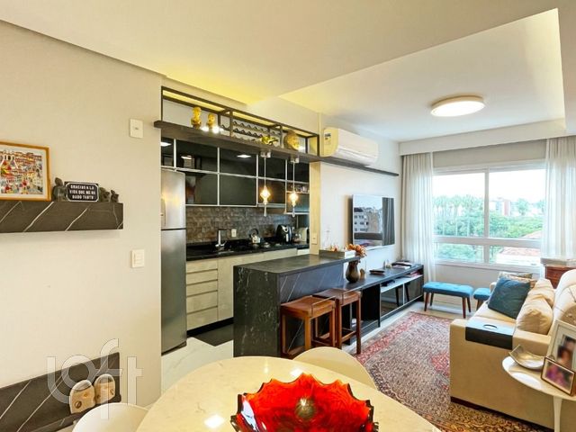 Apartamento com 63m², 2 dormitórios, 1 suíte, 2 vagas, Cidade Baixa em Porto Alegre