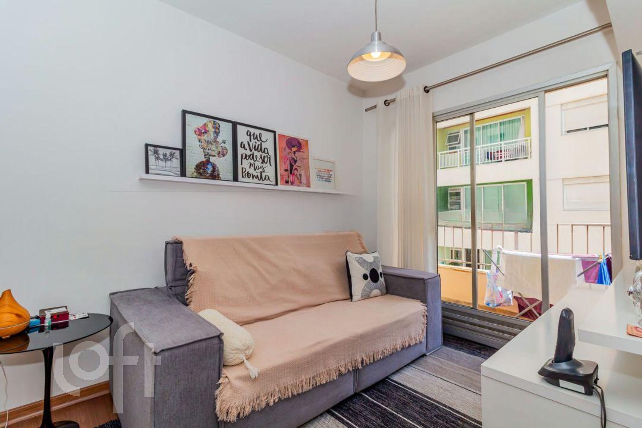 Apartamento à venda com 2 quartos, 67m² - Foto 1