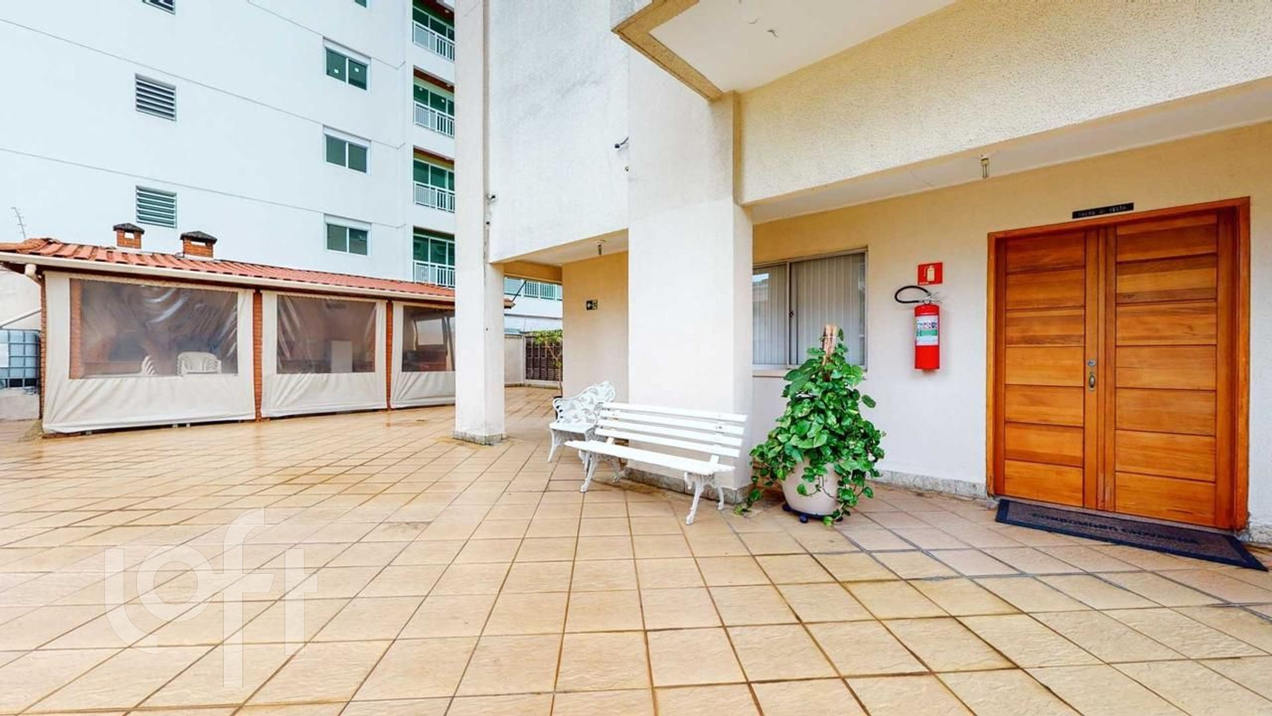 Apartamento à venda com 2 quartos, 67m² - Foto 30