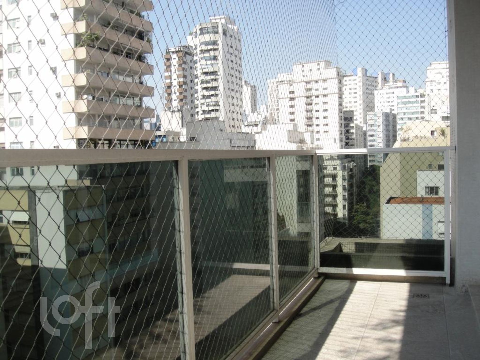 Apartamento à venda com 4 quartos, 204m² - Foto 1