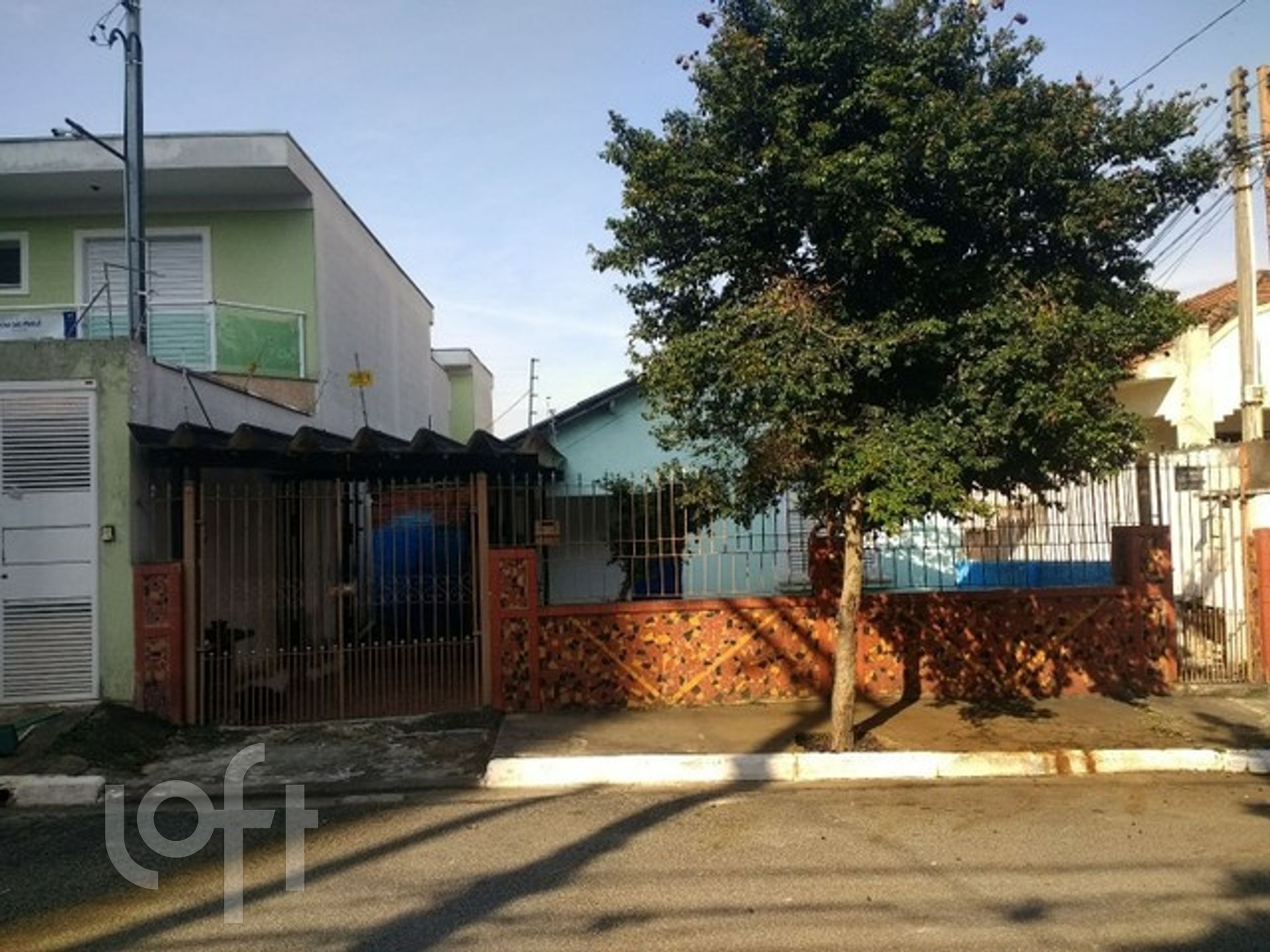 Casa à venda com 4 quartos, 300m² - Foto 1