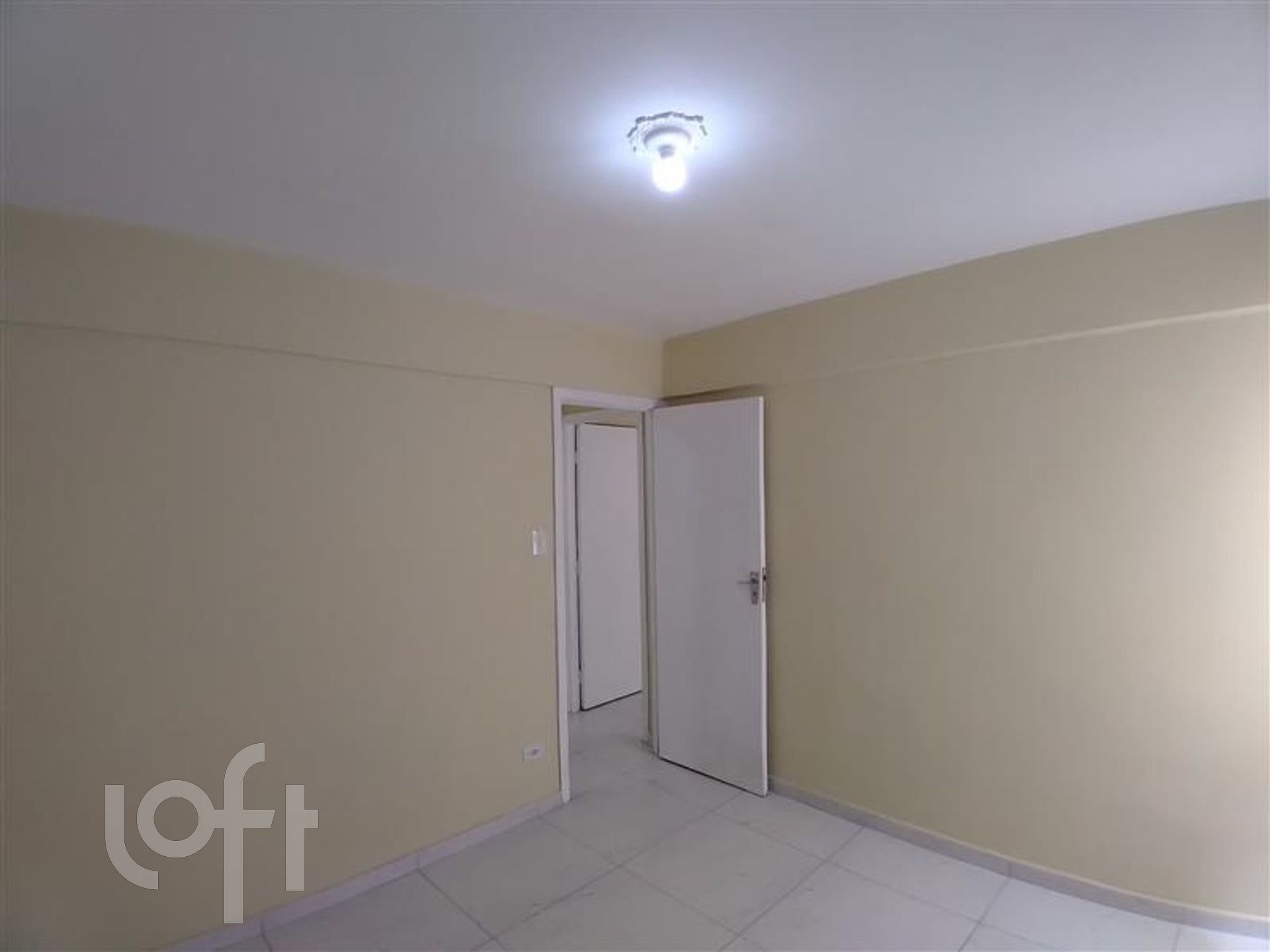 Apartamento à venda com 2 quartos, 70m² - Foto 9