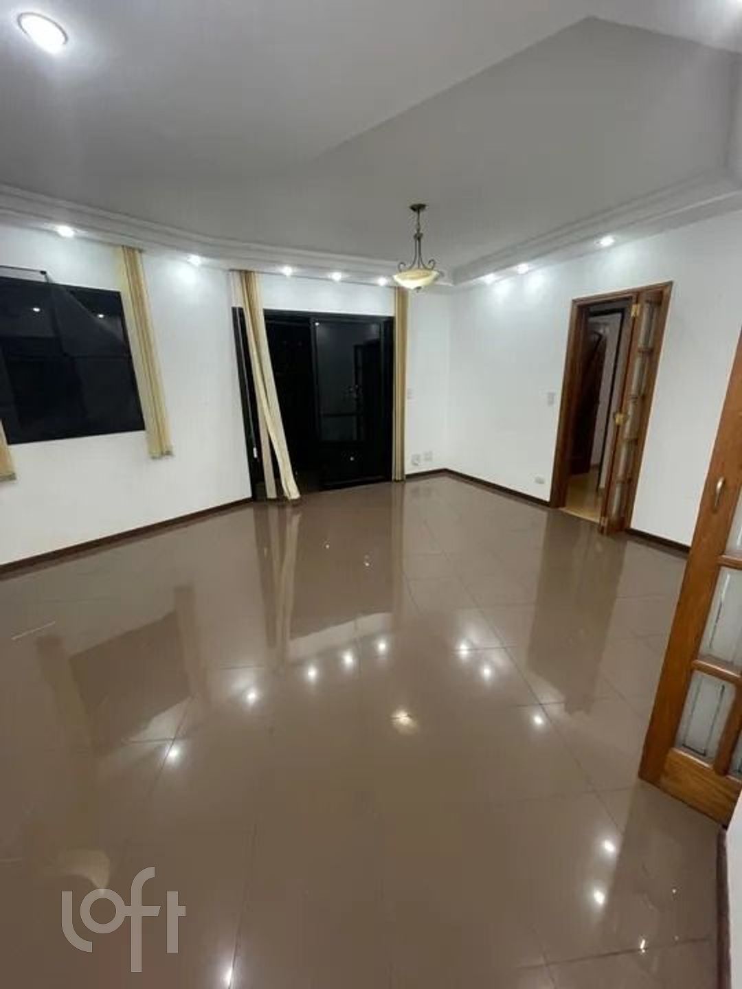 Apartamento à venda em Vila Augusta com 90 m², 4 q