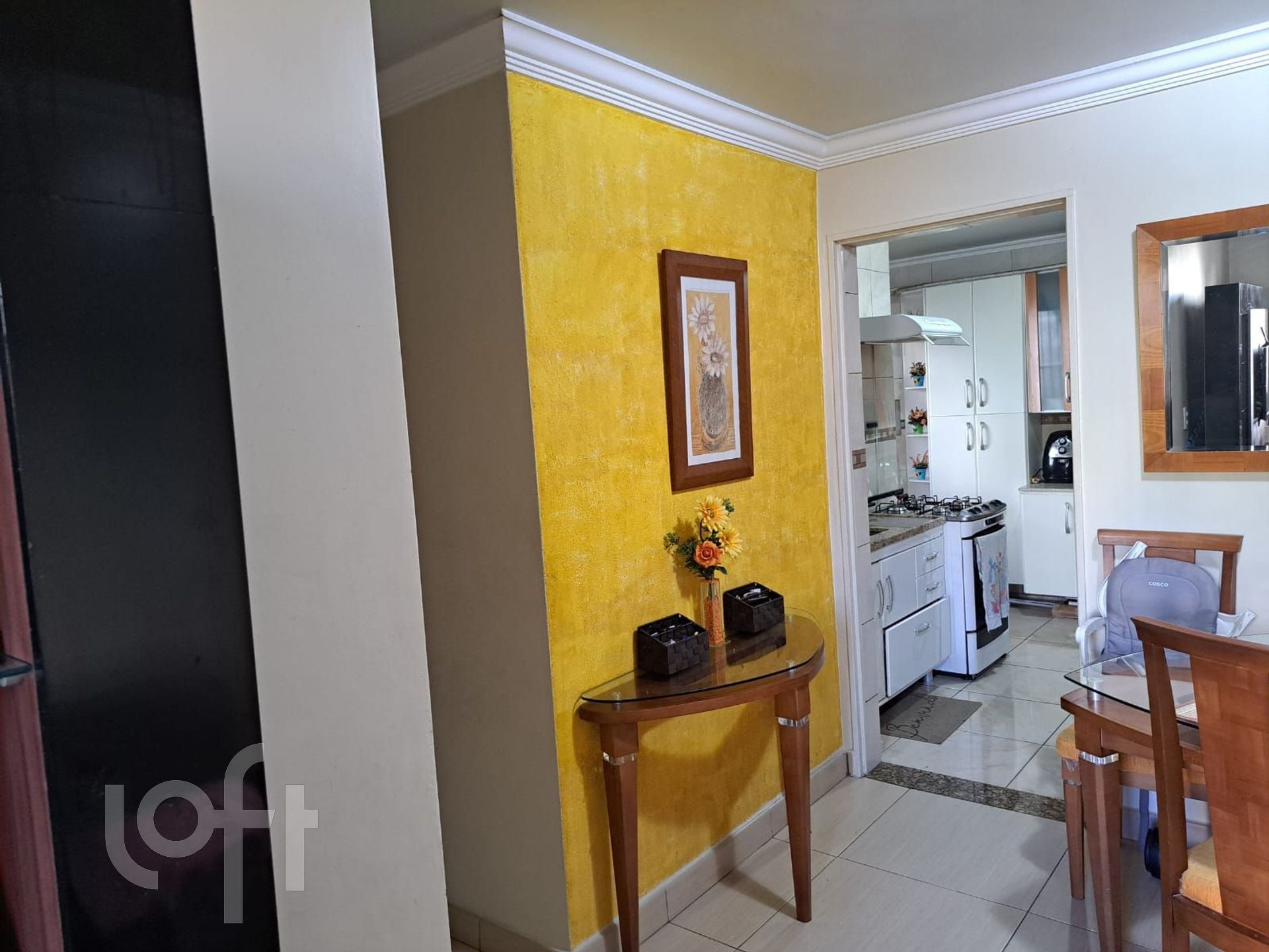 Apartamento à venda com 2 quartos, 70m² - Foto 3