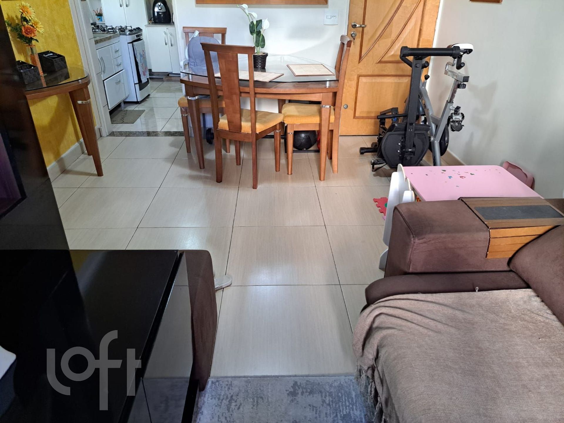 Apartamento à venda com 2 quartos, 70m² - Foto 7