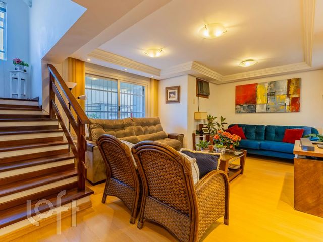 Casa em Condomínio com 260m², 4 dormitórios, 2 suítes, 3 vagas, Boa Vista em Porto Alegre