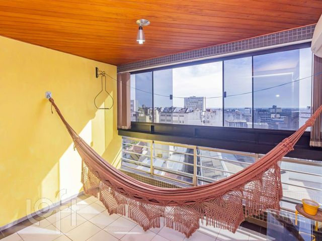 Apartamento com 78m², 2 dormitórios, 1 vaga, Independência em Porto Alegre