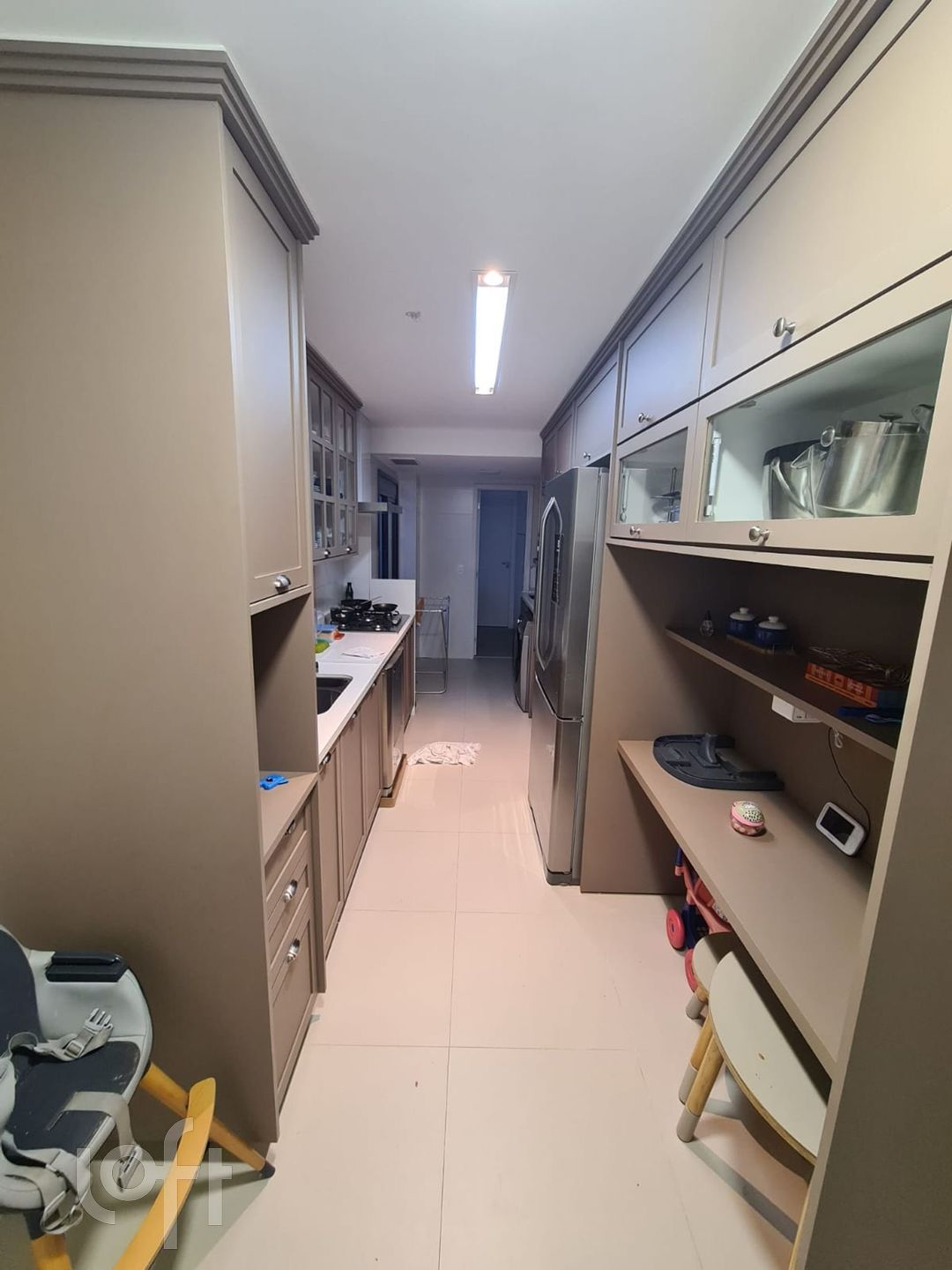 Apartamento à venda com 3 quartos, 150m² - Foto 9