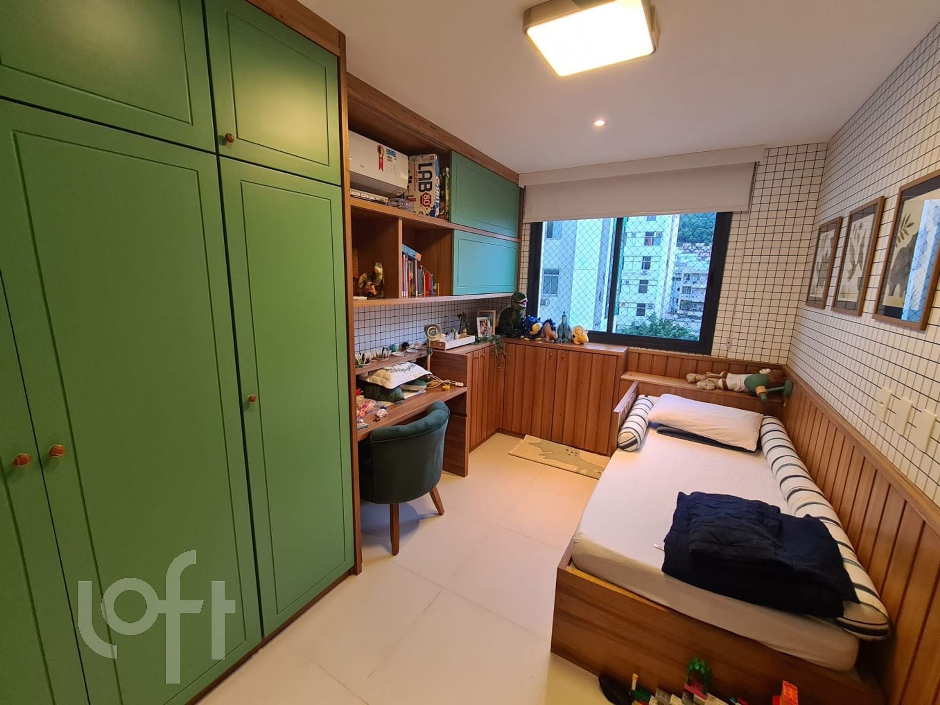 Apartamento à venda com 3 quartos, 150m² - Foto 5