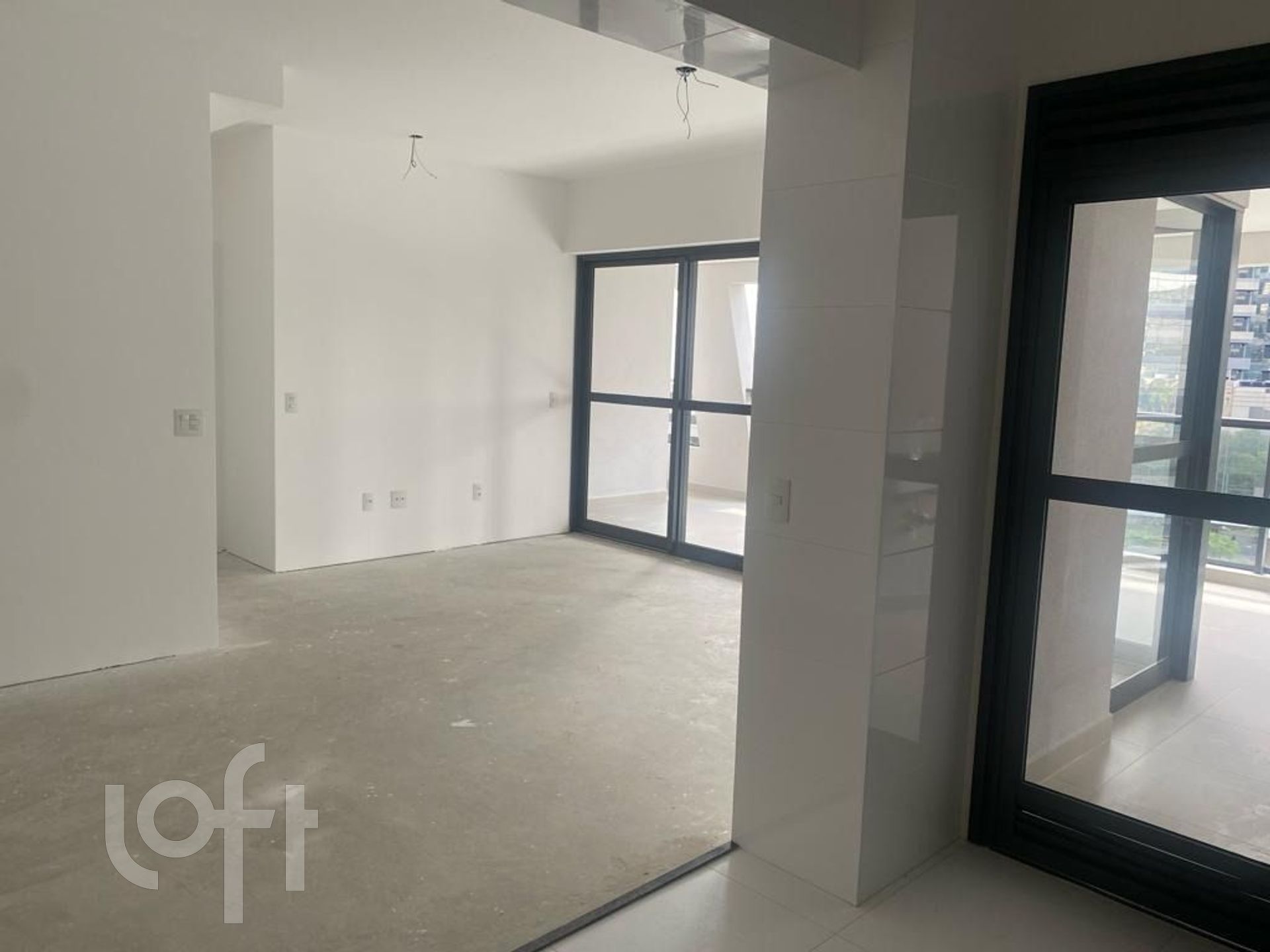 Apartamento à venda com 4 quartos, 203m² - Foto 6