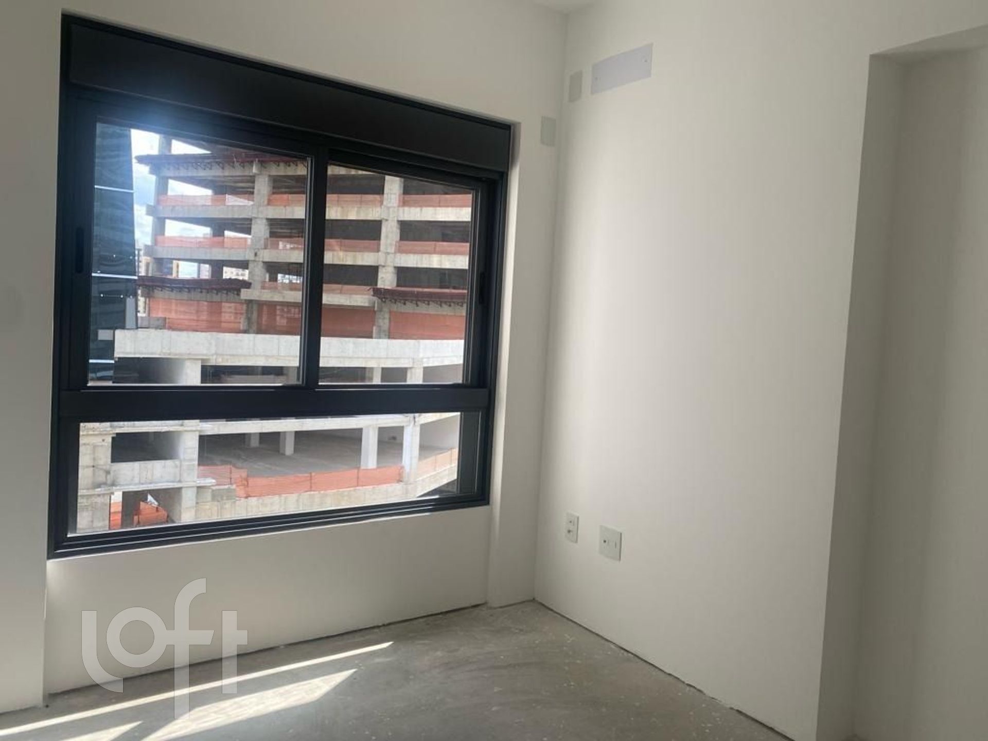 Apartamento à venda com 4 quartos, 203m² - Foto 9