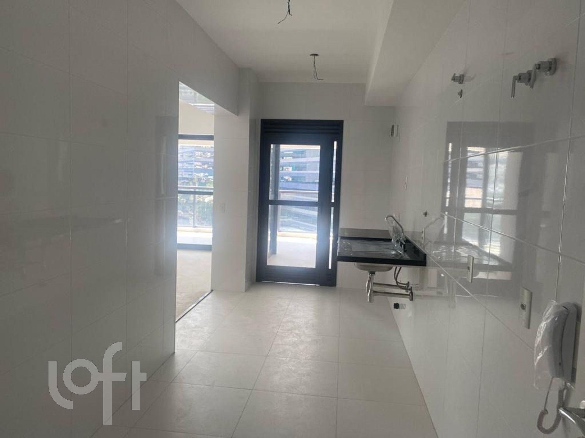 Apartamento à venda com 4 quartos, 203m² - Foto 11