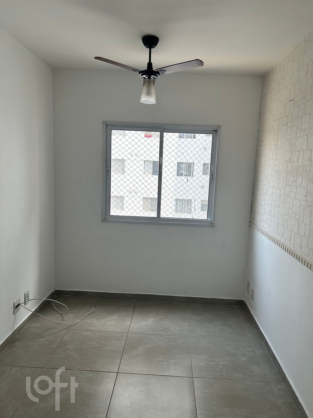 Apartamento à venda com 1 quarto, 33m² - Foto 2