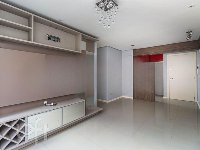 Apartamento com 61m², 2 dormitórios, 1 suíte, 1 vaga, Menino Deus em Porto Alegre