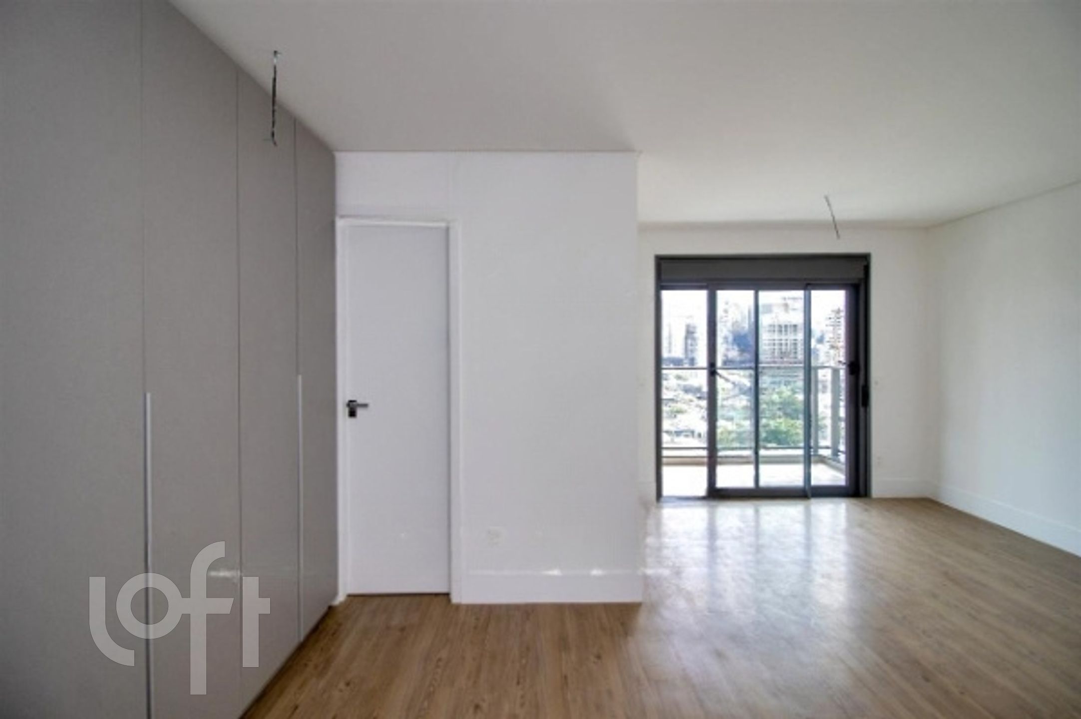 Apartamento à venda com 4 quartos, 246m² - Foto 10