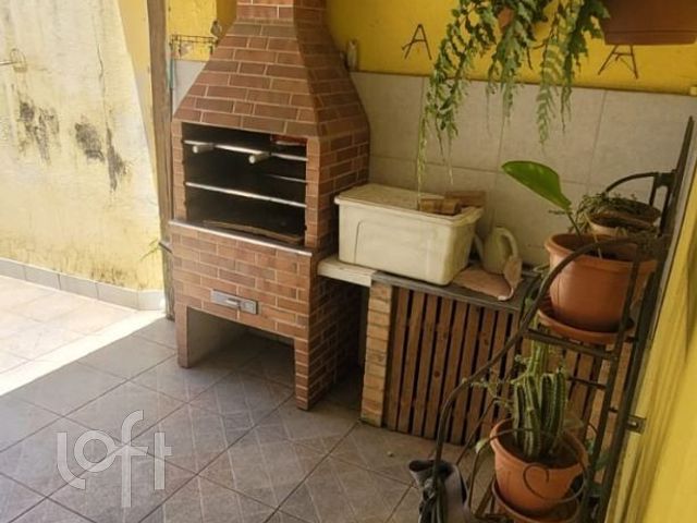 Casa com 250m², 3 dormitórios, 3 vagas, Higienópolis em Porto Alegre