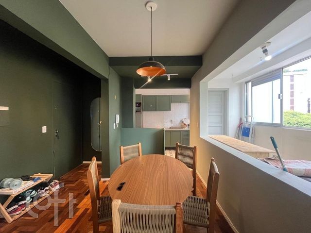 Apartamento com 77m², 2 dormitórios, 1 vaga, Rio Branco em Porto Alegre