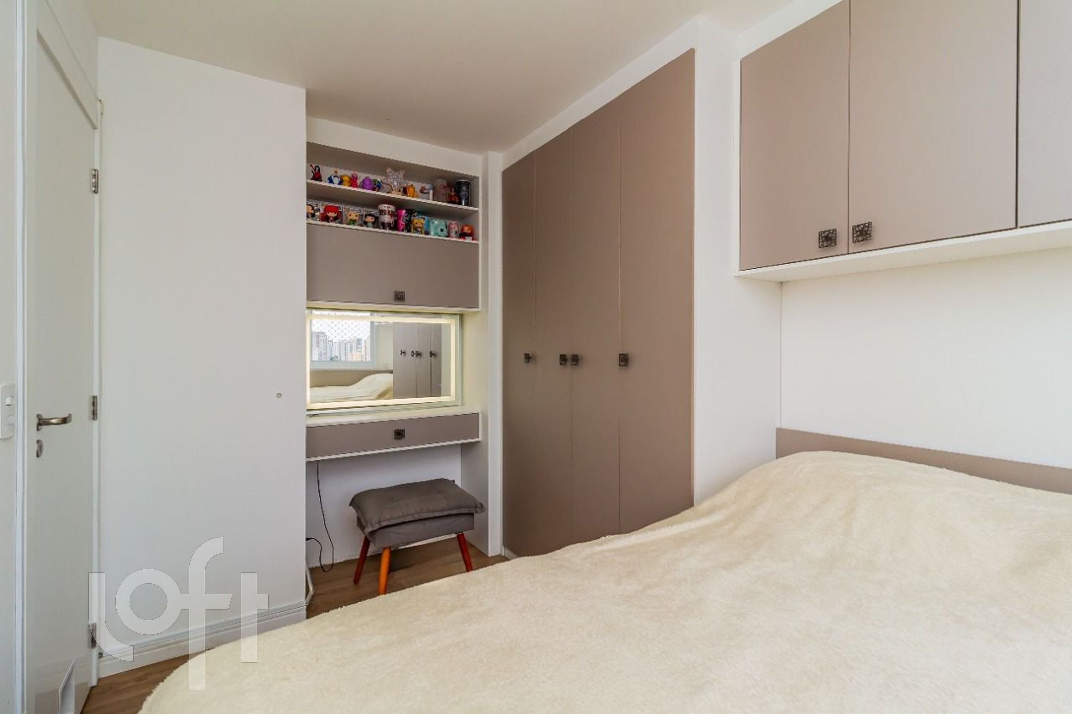 Apartamento à venda com 2 quartos, 40m² - Foto 11