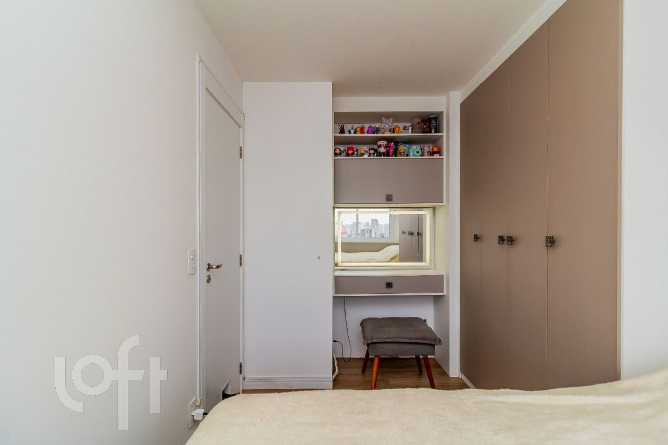 Apartamento à venda com 2 quartos, 40m² - Foto 13